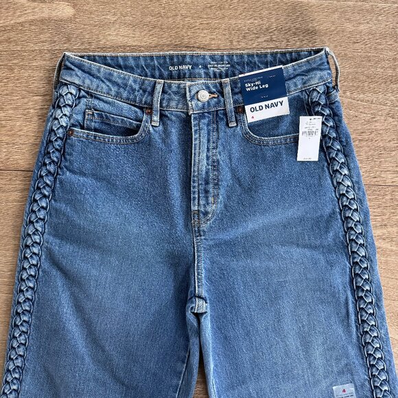 NWT Old Navy Extra High Rise Sky-Hi Wide Leg Jeans with Braiding, Size 4 - Picture 4 of 10